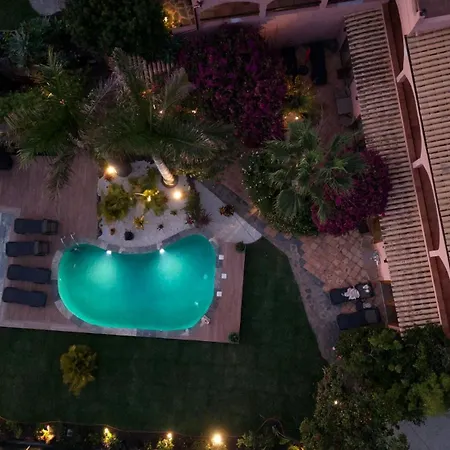 Great Views & Heated Pool - El Perenquen 4 Apartman